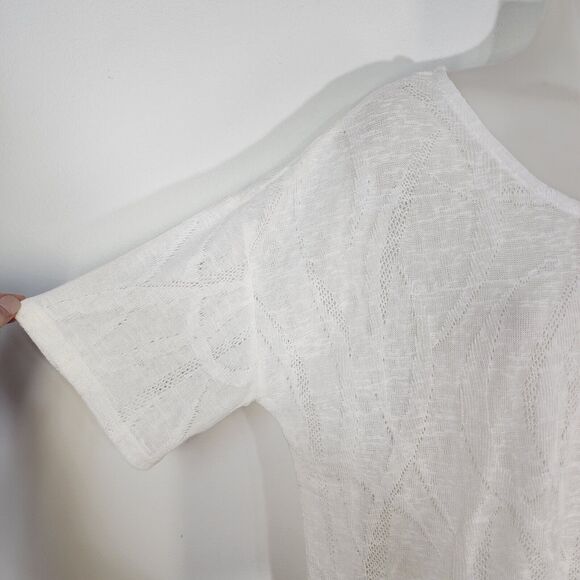 Chicos Womens Top Size 1 US 8 White Knit Semi Sheer Cutout Jaquard Short Sleeve - Picture 6 of 11